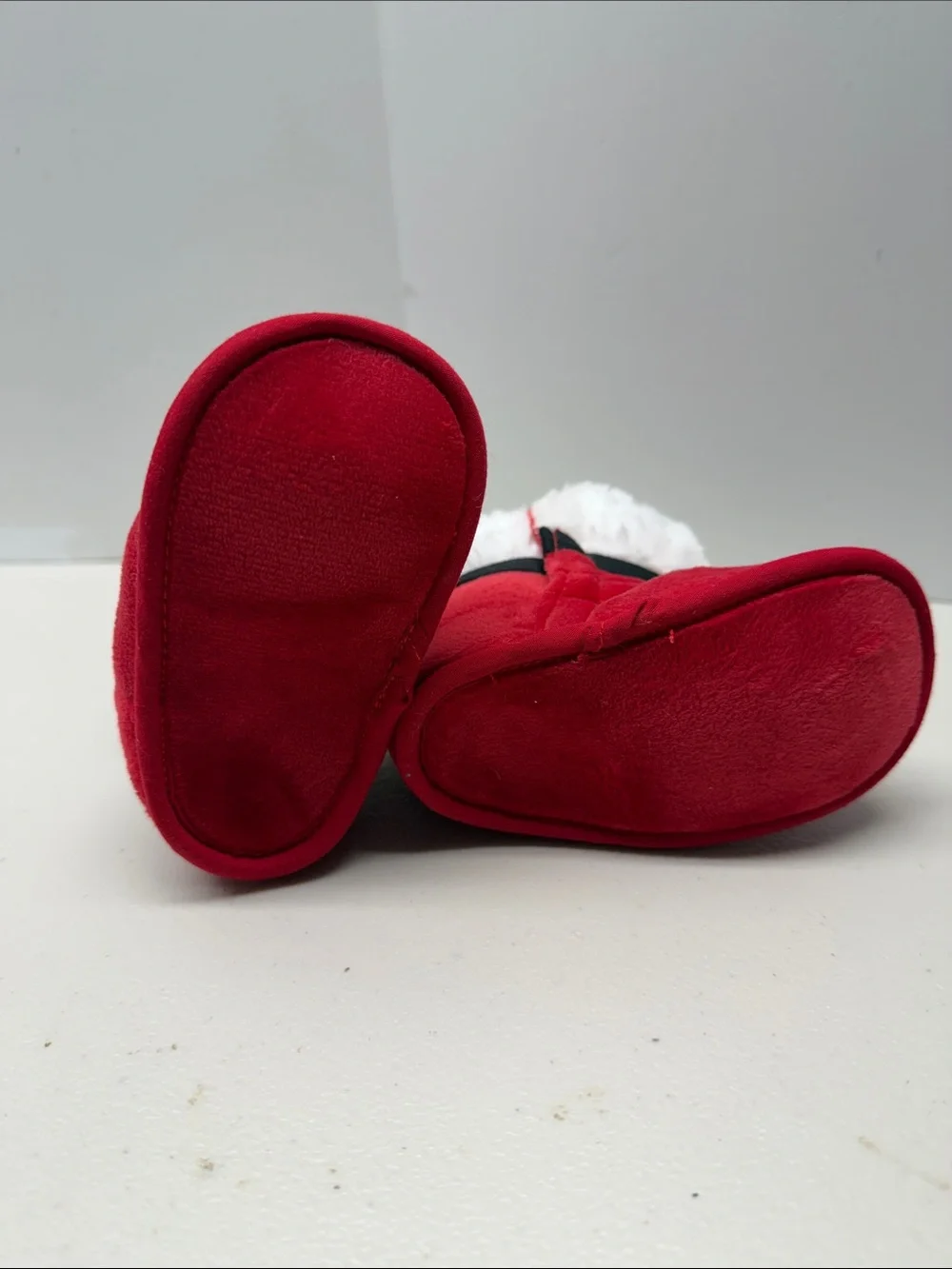 NEW Baby First Christmas Santa Booties Slippers Size 6-12 Months Unisex